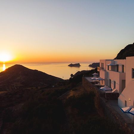 Odyssey Rock Milos Sunset Suites Plaka  Exteriör bild
