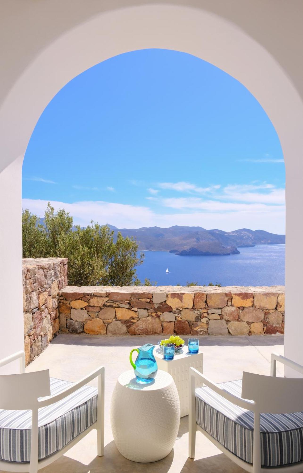 Odyssey Rock Milos Sunset Suites Plaka  Rum bild