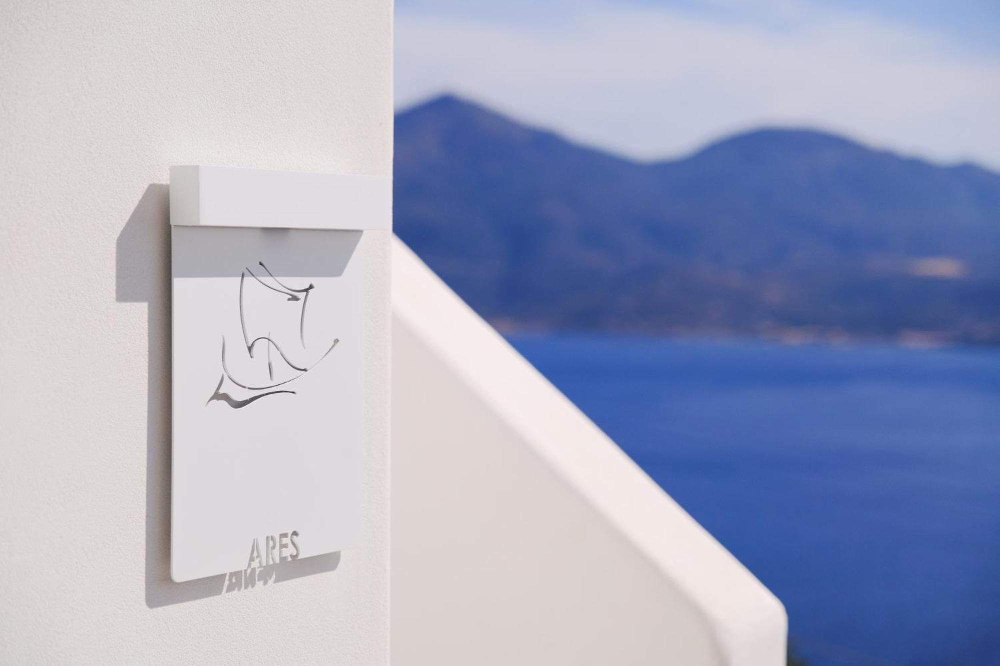 Odyssey Rock Milos Sunset Suites Plaka  Exteriör bild