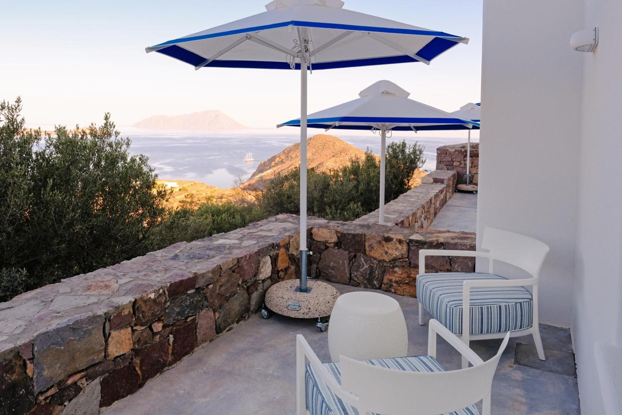 Odyssey Rock Milos Sunset Suites Plaka  Exteriör bild