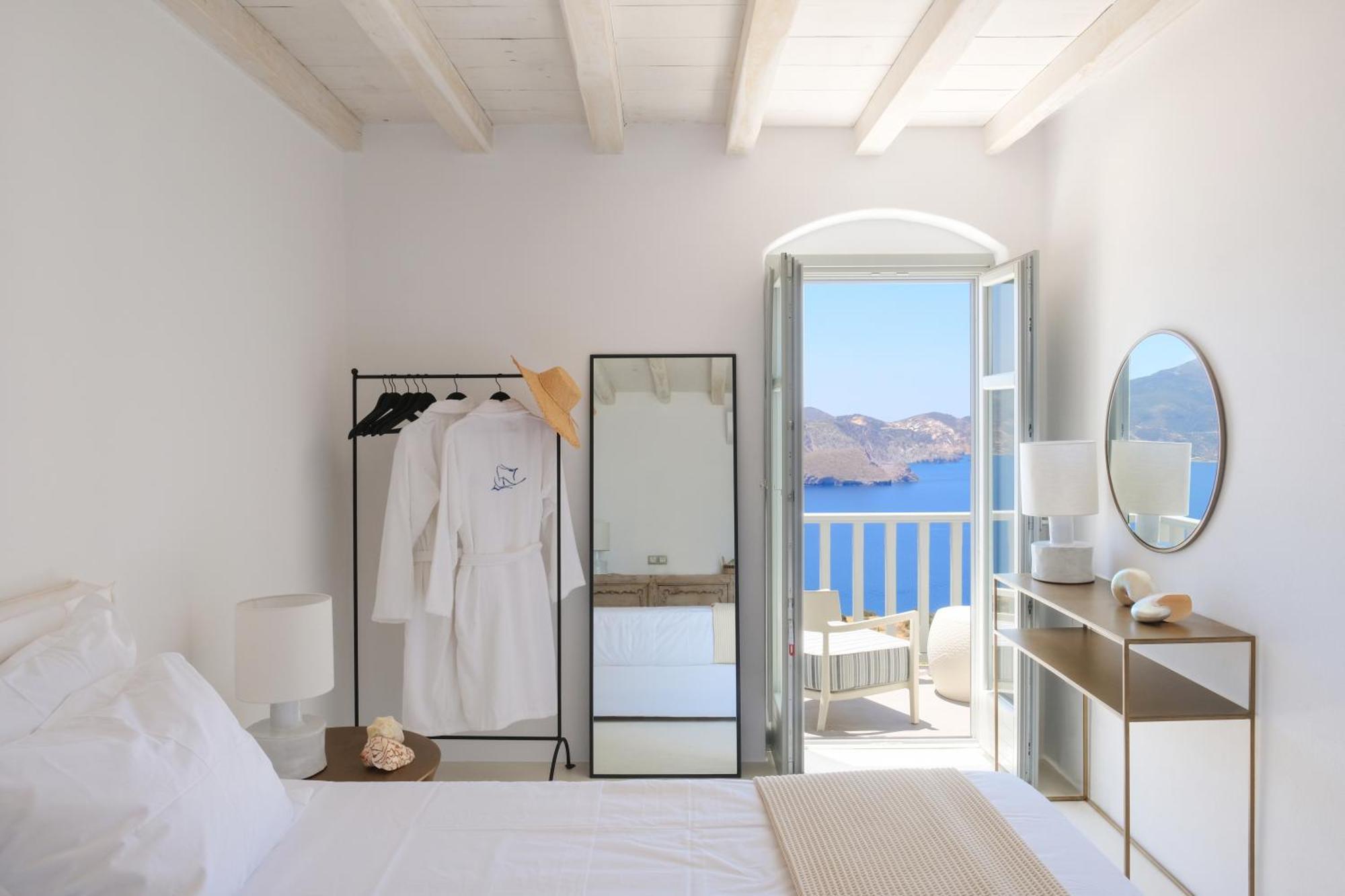 Odyssey Rock Milos Sunset Suites Plaka  Rum bild