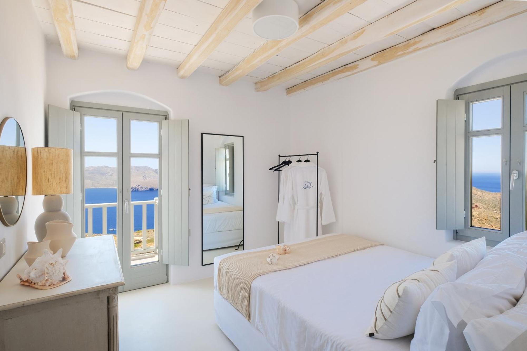 Odyssey Rock Milos Sunset Suites Plaka  Exteriör bild