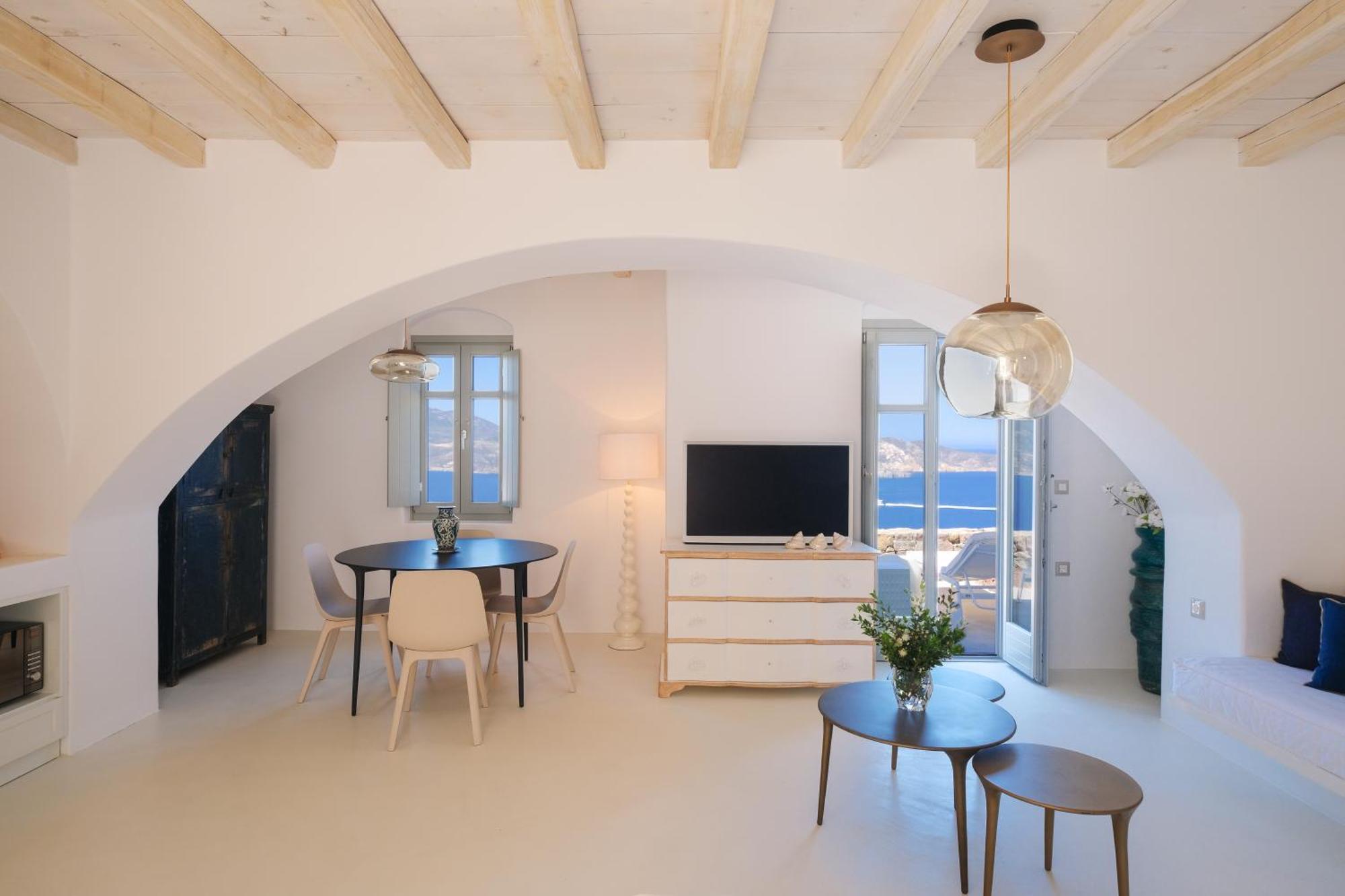 Odyssey Rock Milos Sunset Suites Plaka  Rum bild
