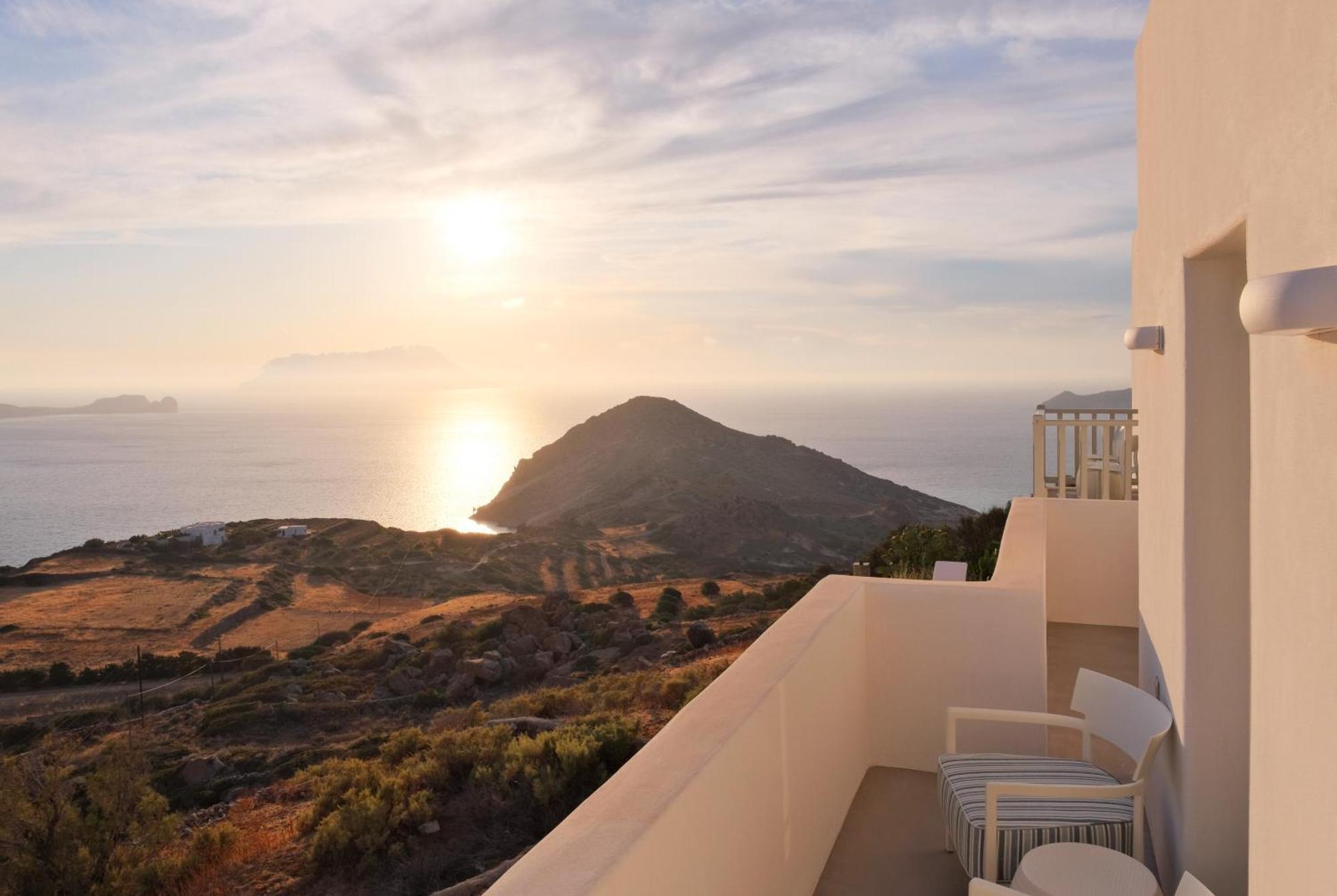 Odyssey Rock Milos Sunset Suites Plaka  Rum bild